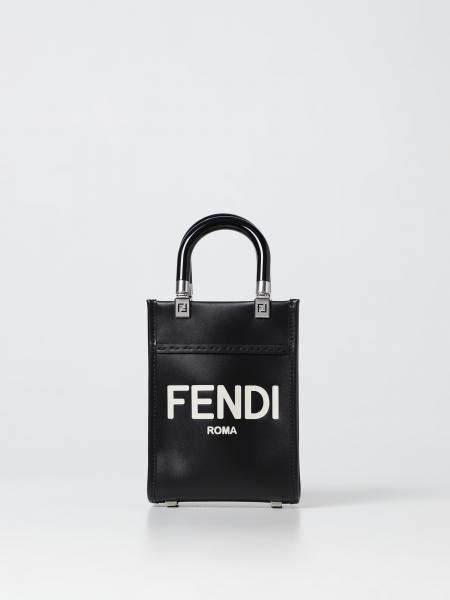 borsa toilette fendi sas rigida|farfetch borse fendi.